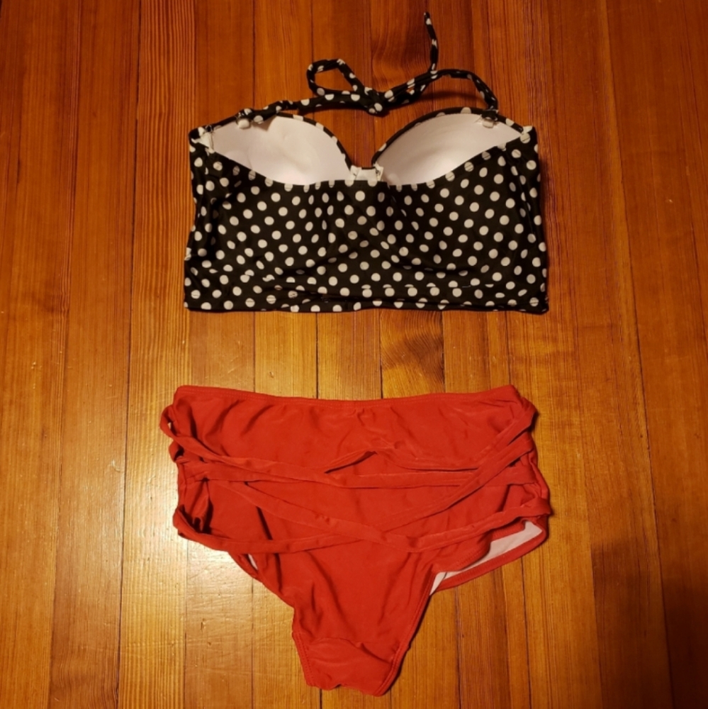 Bikini 👙 - Picture 2 of 3